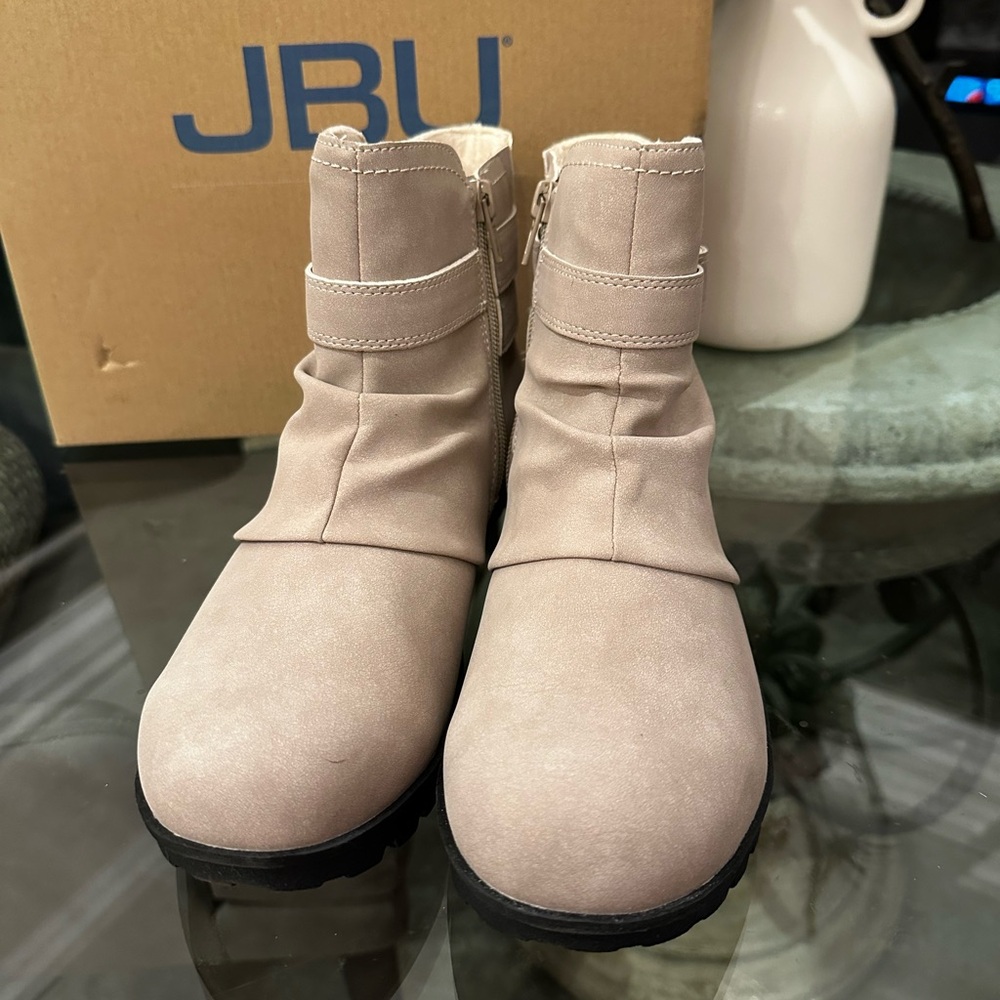 New in Box JBU Jambu Women's Taupe Water Resistant Betsy Ankle Booties Sz 9 W - Picture 5 of 9